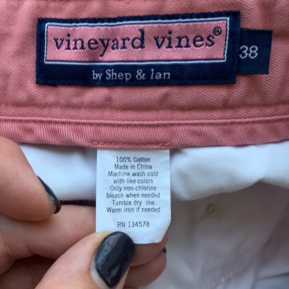 VINEYARD VINES Men’s Pink 9” Club Golf Shorts SZ 38 - Picture 6 of 6